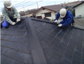 新規の棟板金設置状況